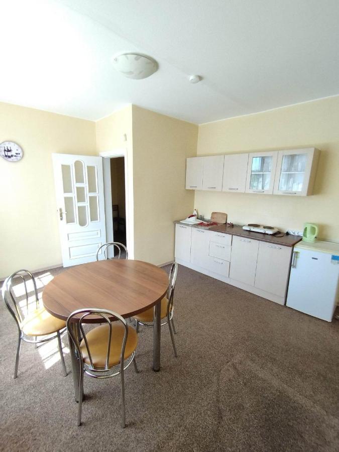 Sun Kiss Sveciu Namai Apartment Klaipeda Bagian luar foto